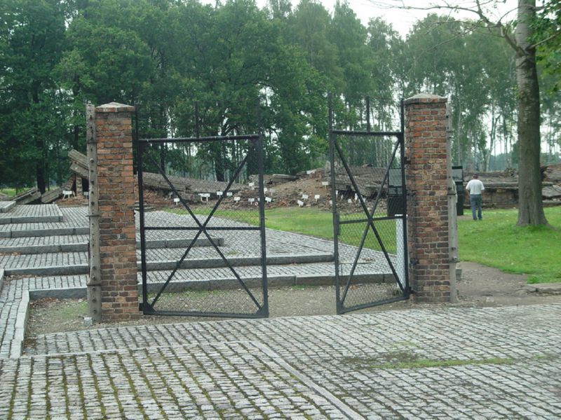 Birkenau Krema gate